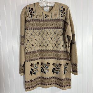 Vintage Womens Sweater Size M Hand Embroidered Floral Cottagecore Indie Grandma